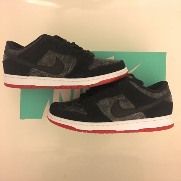 ❌SOLD❌Nike SB Dunk Low Snakeskin Sz 9 RARE 🔥🔥🔥 - Picture 1 of 7